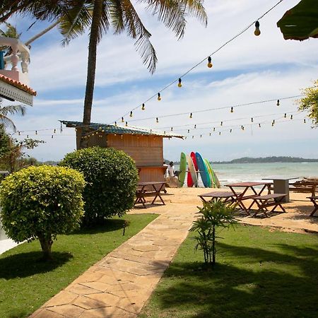 Alma Beach Hotel Weligama Zewnętrze zdjęcie