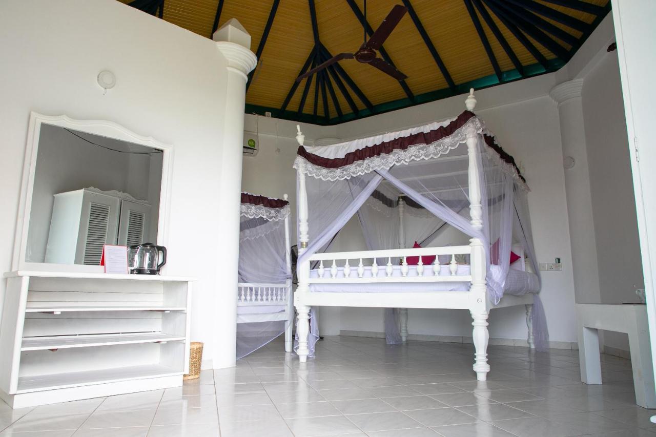 Alma Beach Hotel Weligama Zewnętrze zdjęcie